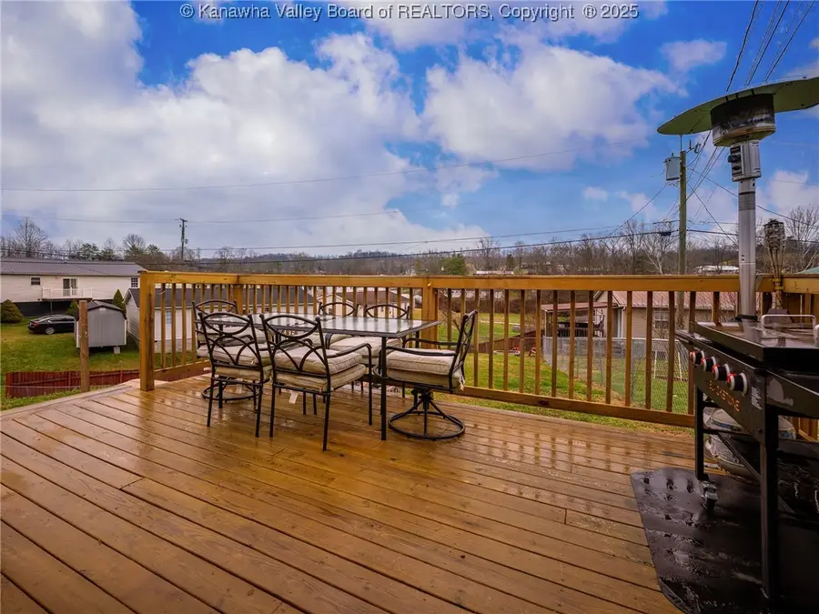 108 Russell Court, Culloden, WV 25510 - Image #2