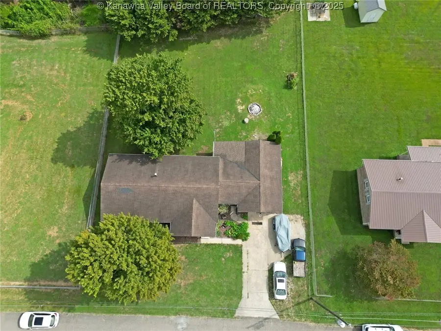 440 1st Avenue N, Hometown, WV 25109 - Image #2