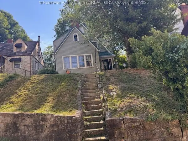 820 Mathews Avenue, Charleston, WV 25302