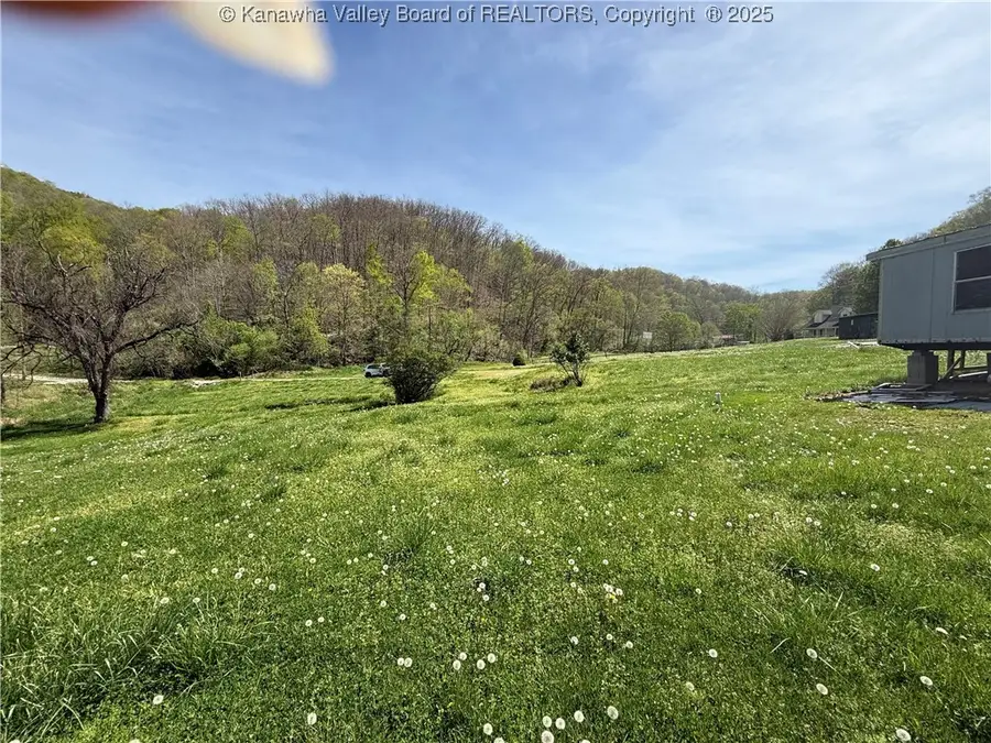 40 Hodge Drive, Griffithsville, WV 25521 - Image #2