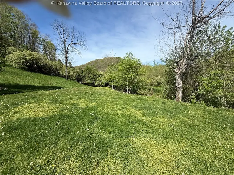 40 Hodge Drive, Griffithsville, WV 25521 - Image #3