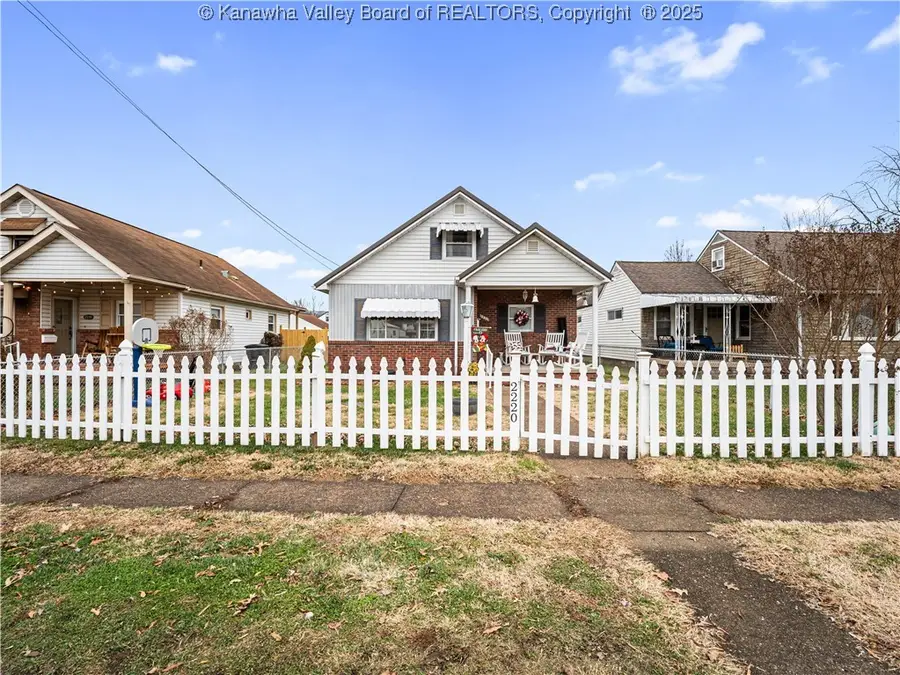 2220 Washington Avenue, Saint Albans, WV 25177 - Image #2