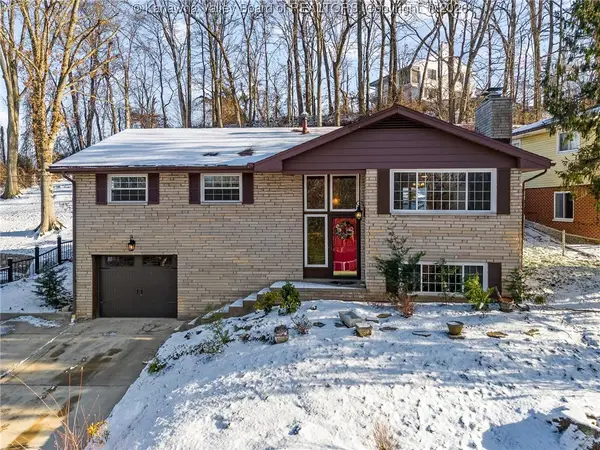 1512 Ravinia Road, Charleston, WV 25314