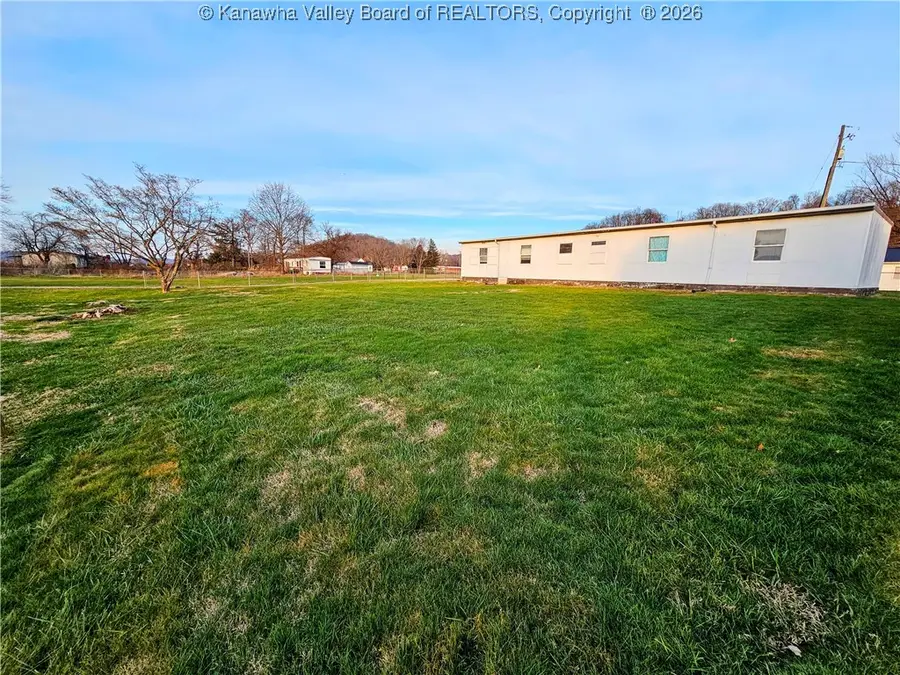 276 Frost Lane, Gallipolis Ferry, WV 25515 - Image #2