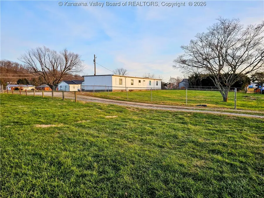 276 Frost Lane, Gallipolis Ferry, WV 25515 - Image #3