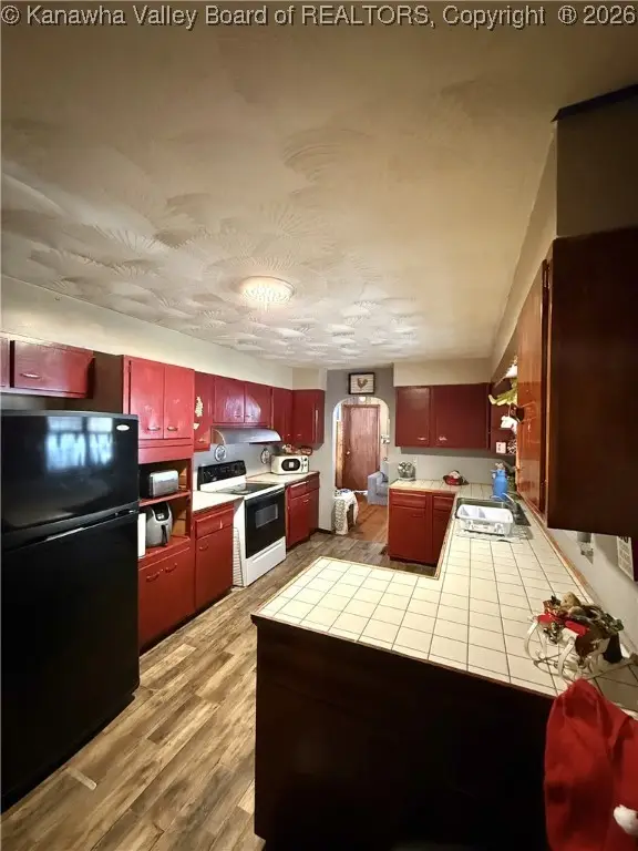 130 3rd Avenue, Glasgow, WV 25086 - Image #3