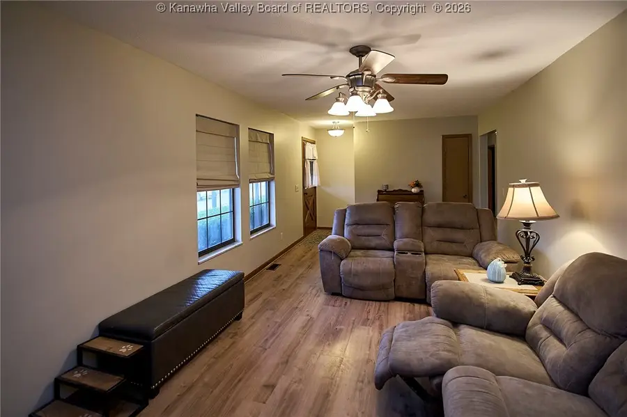 104 Rimrock Drive, Eleanor, WV 25070 - Image #3