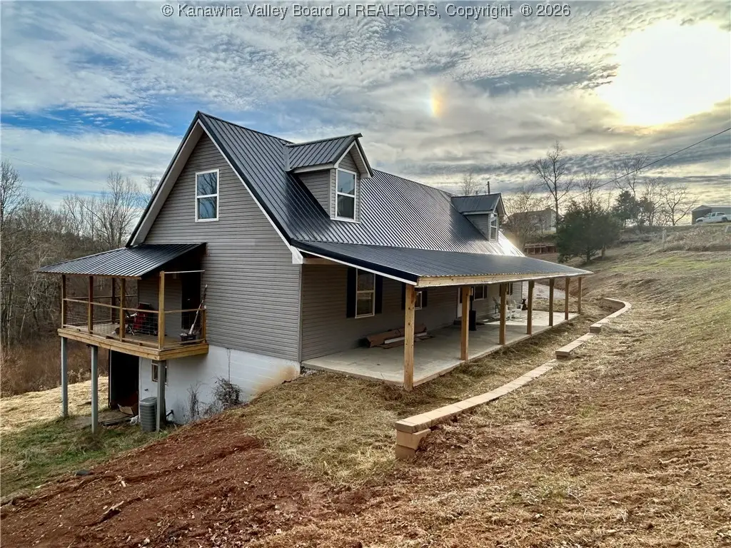 14790 Mclane Pike, Liberty, WV 25124 - Image #1