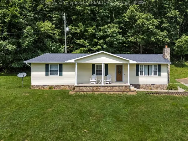 2316 Falcon Drive, Charleston, WV 25387