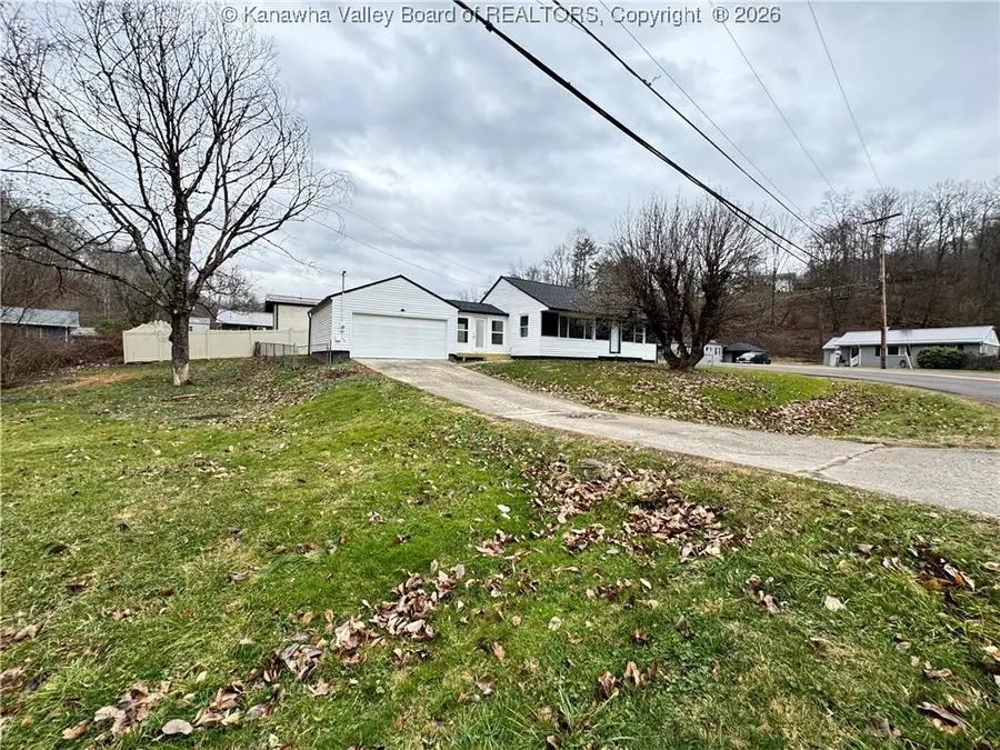 101 Riverview Drive, Saint Albans, WV 25177 - Image #2