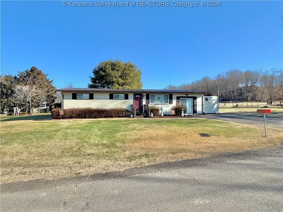 285 Foster Street, Mason, WV 25260 - Image #2