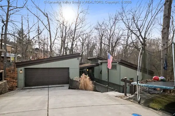 4 Jasmine Lane, Charleston, WV 25314