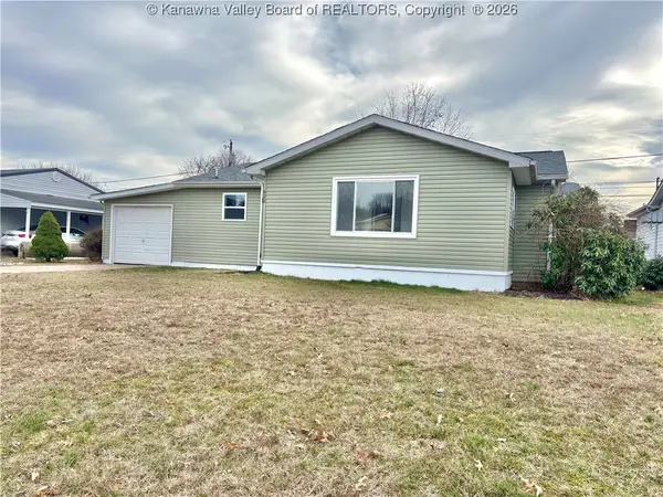 622 Long Avenue, Ravenswood, WV 26164