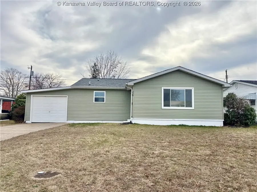 622 Long Avenue, Ravenswood, WV 26164 - Image #2