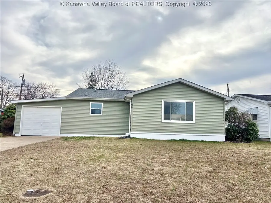 622 Long Avenue, Ravenswood, WV 26164 - Image #3