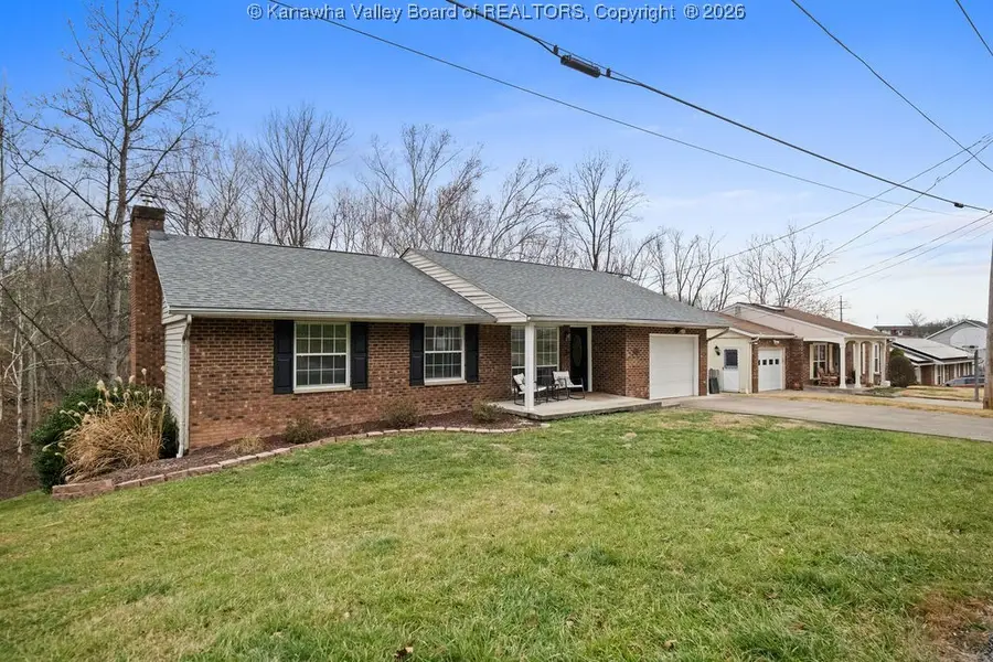 218 Pine Circle, Dunbar, WV 25064 - Image #2