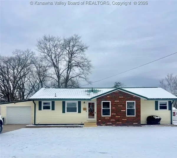 204 Edgewood, Ripley, WV 25271