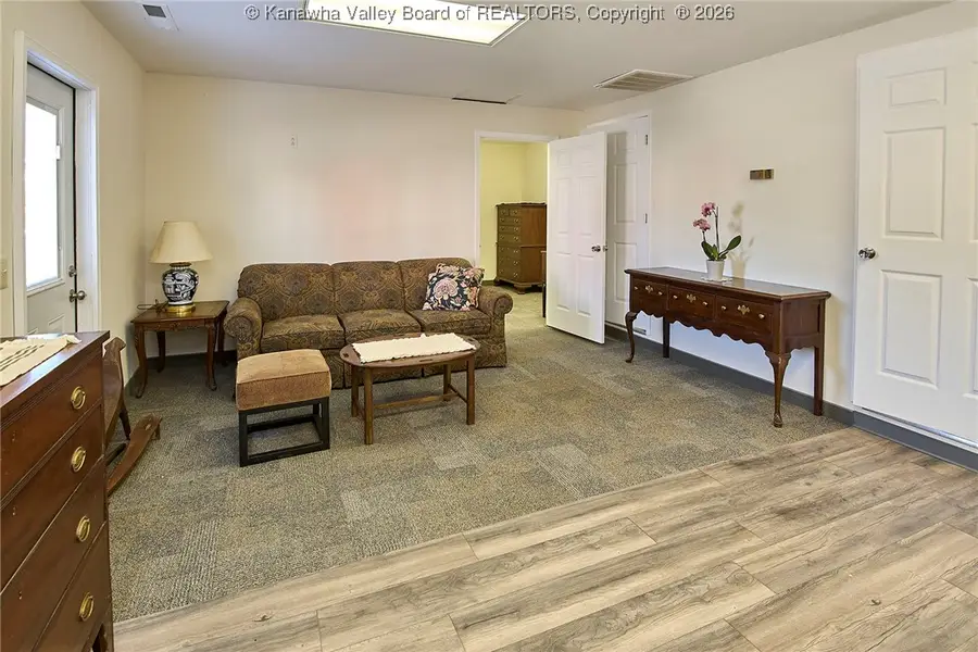 4014 Maccorkle Avenue Sw, South Charleston, WV 25309 - Image #3