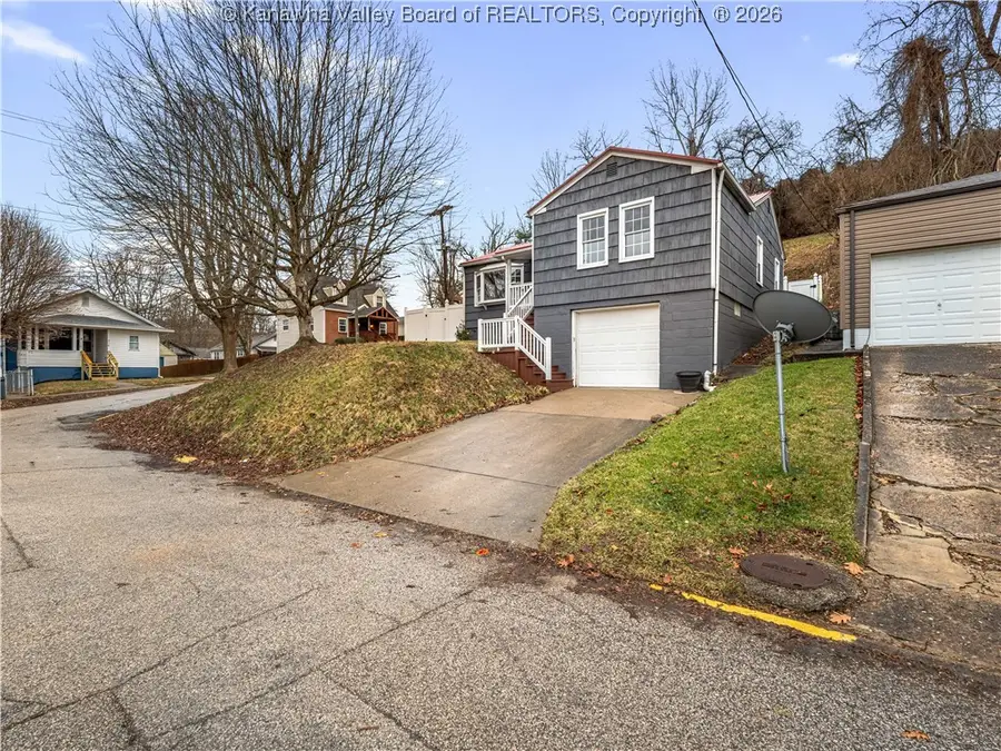 2901 Phillips Street, South Charleston, WV 25303 - Image #2