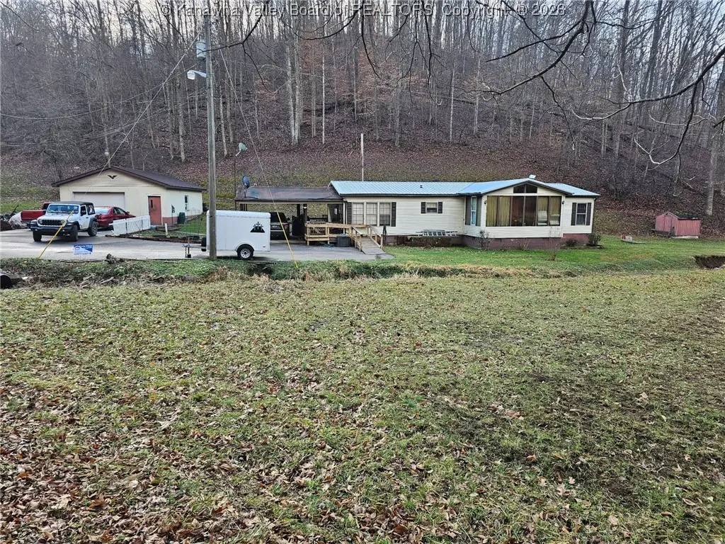 432 W Vickers Drive, Elkview, WV 25071 - Image #1