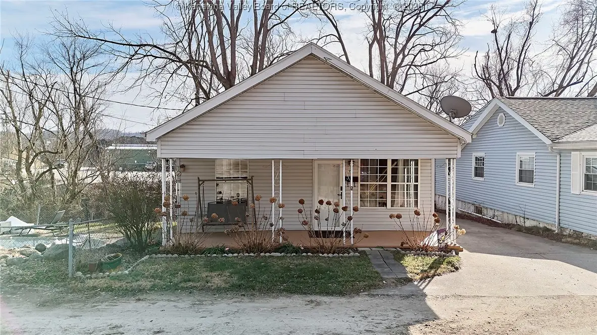 92 Coon Avenue, Dunbar, WV 25064 - Image #1