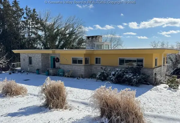 2307 Fairfax Road, South Charleston, WV 25303