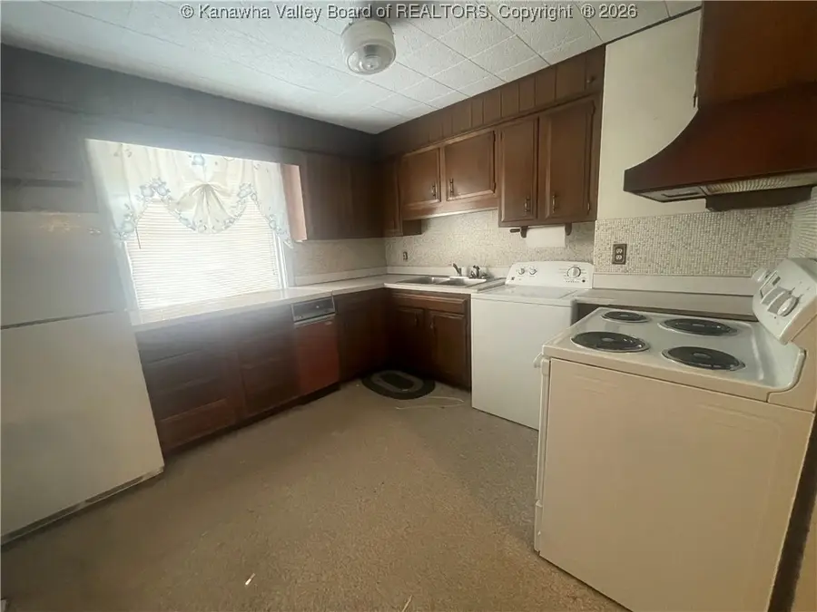 199 Kenna Drive, South Charleston, WV 25309 - Image #2