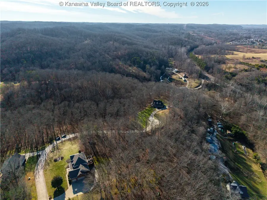 160 Colonial Drive, Scott Depot, WV 25560 - #3