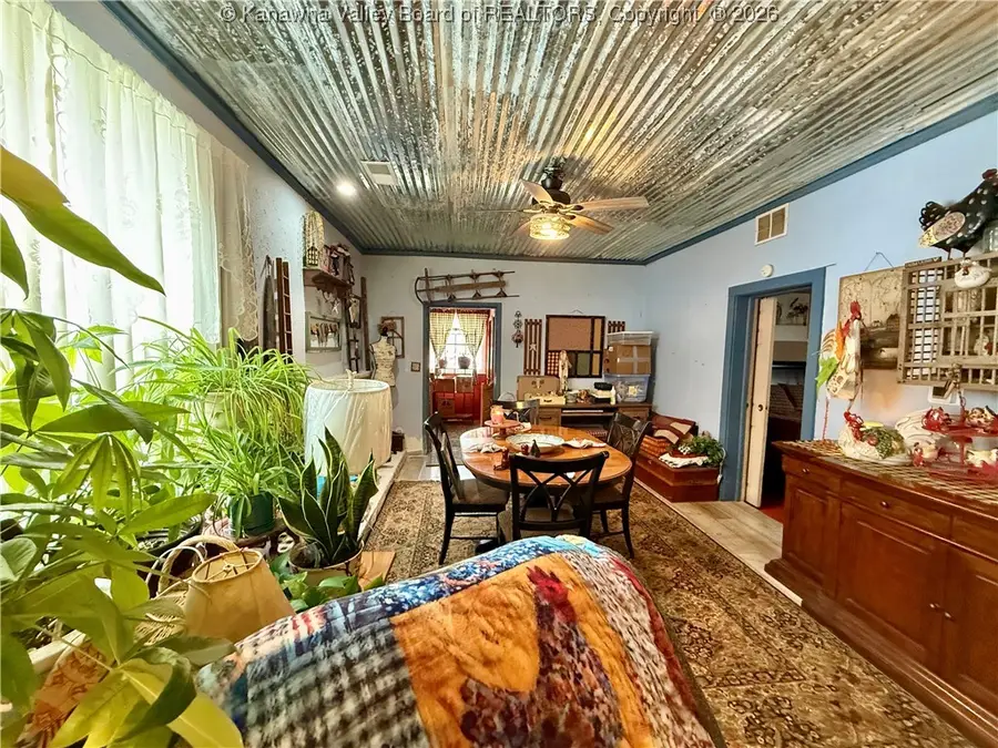 856 Stover Street, Saint Albans, WV 25177 - #3