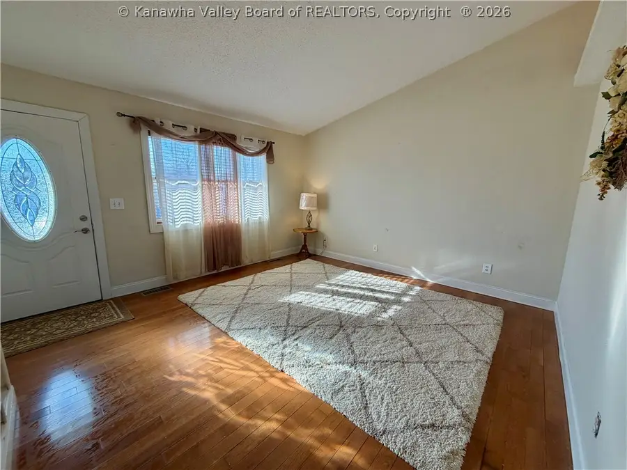 705 University Lane, Point Pleasant, WV 25550 - #3