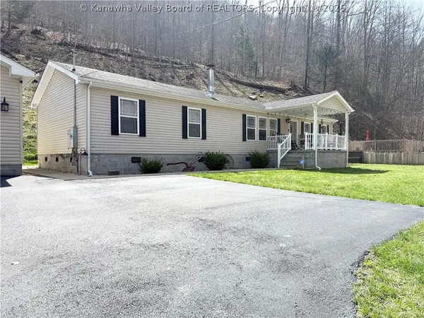 1145 Cameo Road, Spurlockville, WV 25565