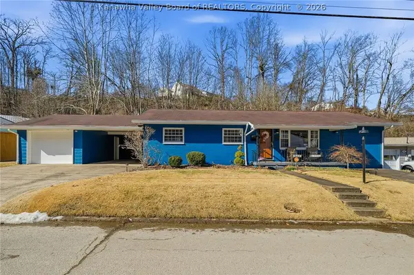 877 Valley Pike Drive, St Albans, WV 25177