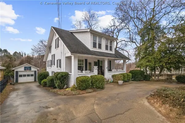 234 Oakwood Road, Charleston, WV 25314