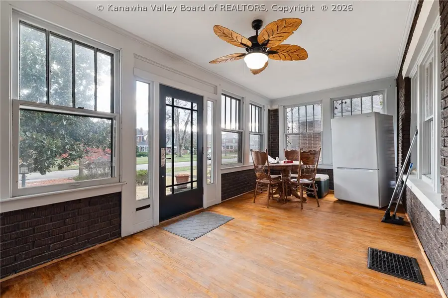 514 9th Avenue, Huntington, WV 25701 - #2