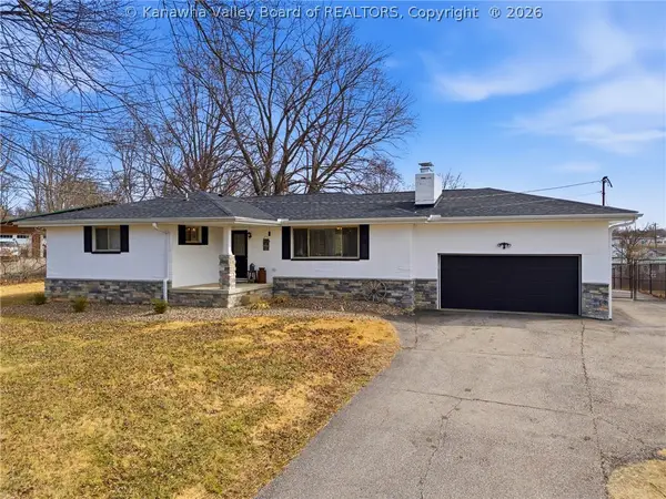 1067 Mount Vernon Road, Hurricane, WV 25526