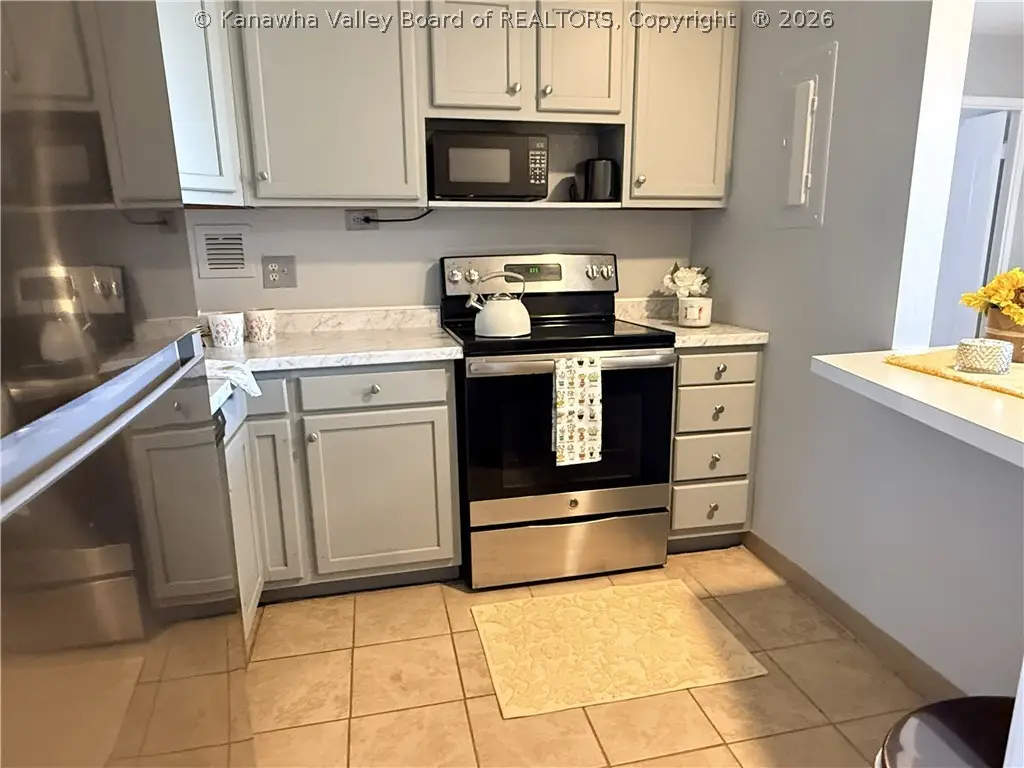 1800 Roundhill Road #907, Charleston, WV 25314 - #1