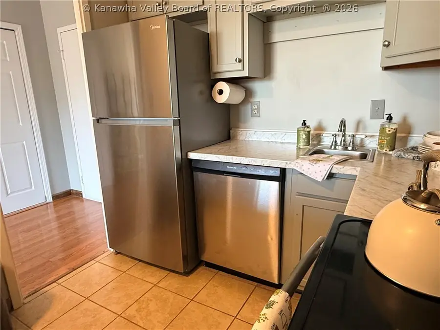 1800 Roundhill Road #907, Charleston, WV 25314 - #3