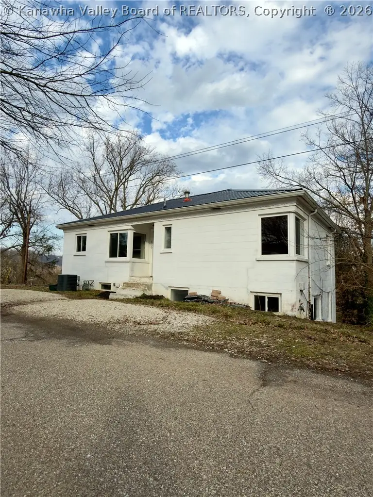 810 Dinden Drive, Saint Albans, WV 25177 - #2