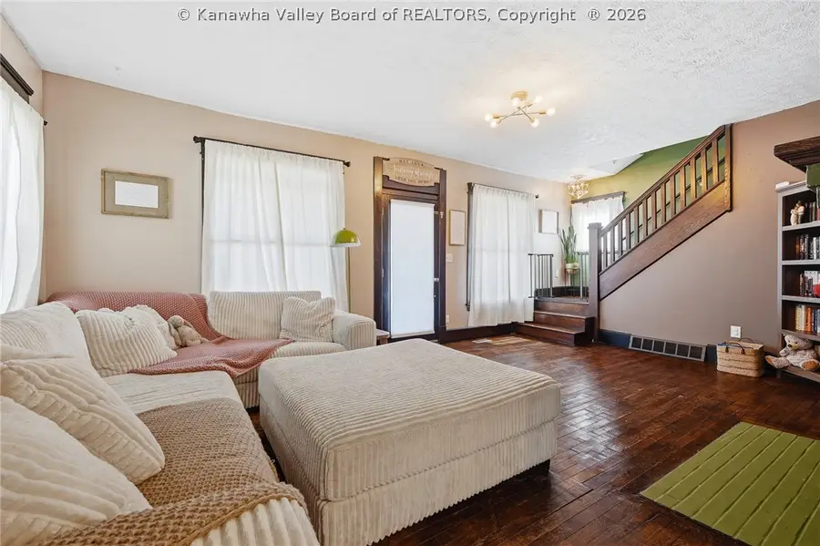 1321 Maccorkle Avenue Se, Charleston, WV 25314 - #3