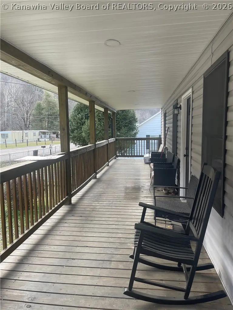 5507 Paint Creek Road, Gallagher, WV 25803 - #3