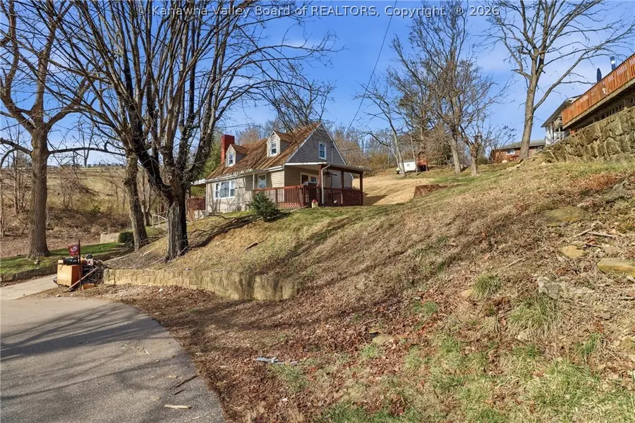 700 Mayflower Drive, Charleston, WV 25311 - #3