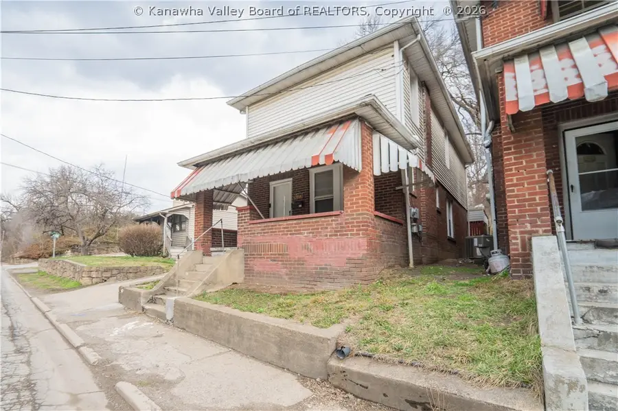 828 Washington Street W, Charleston, WV 25302 - #2