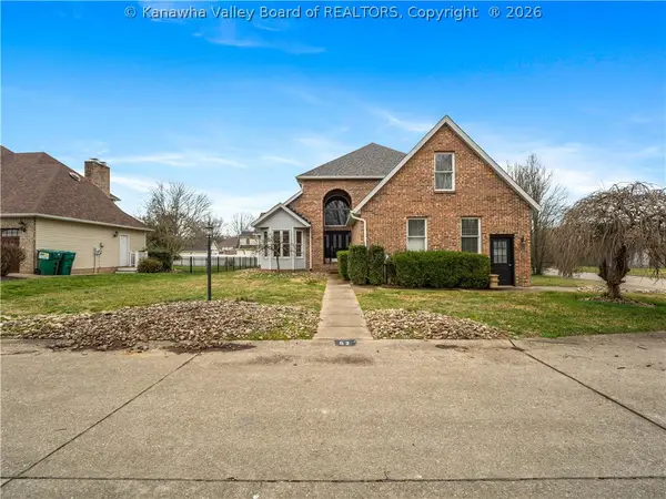 62 Muirfield Drive, Hurricane, WV 25526