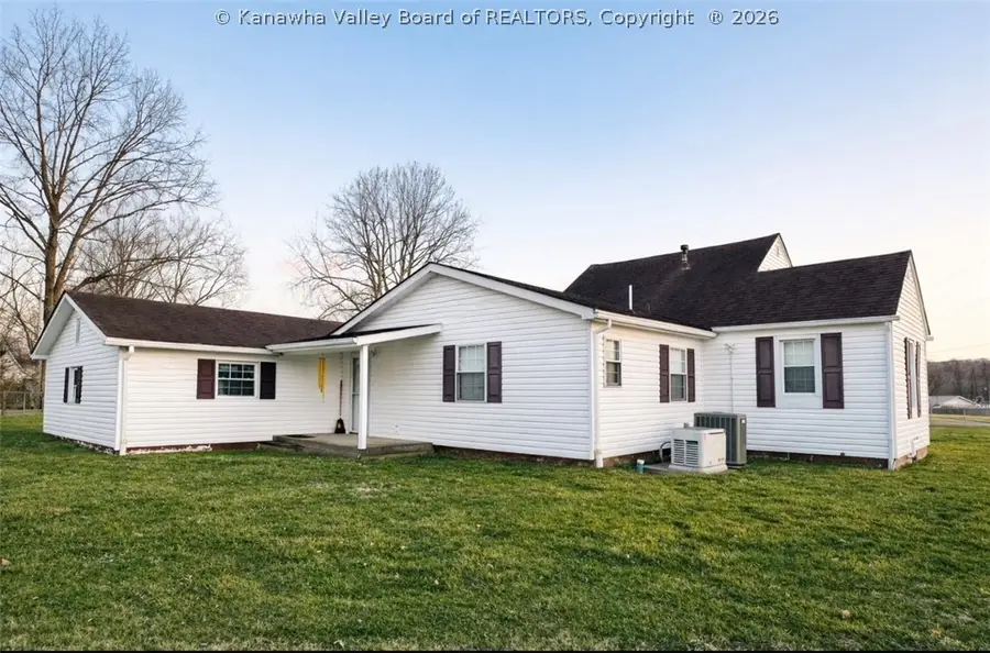 201 Locust Street, Eleanor, WV 25070 - #2