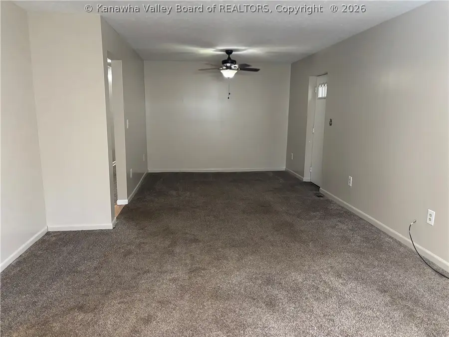 102 Mallory Lane, South Charleston, WV 25309 - #3