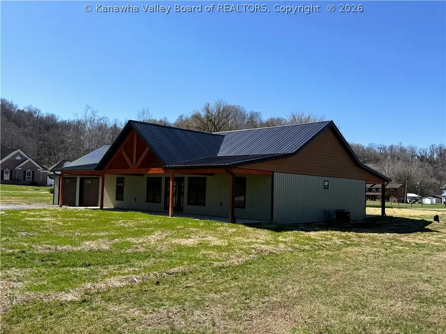 5 Omega Drive, New Haven, WV 25265 - #3