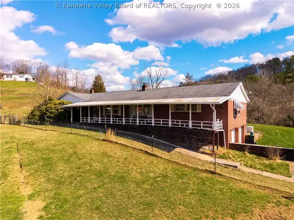 609 Frozen Camp Creek Road, Gay, WV 25244