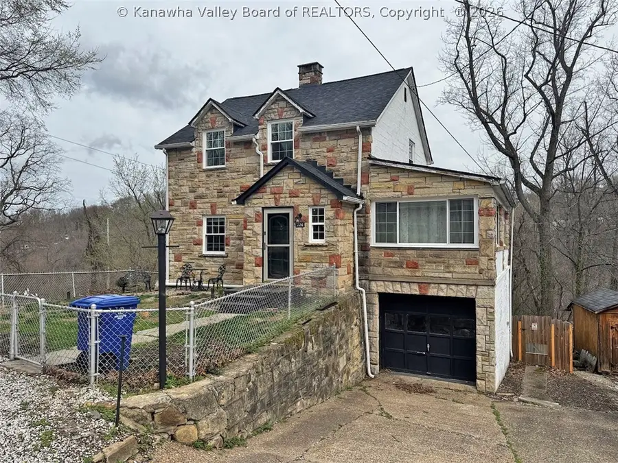 726 Amity Drive, Charleston, WV 25302 - #3