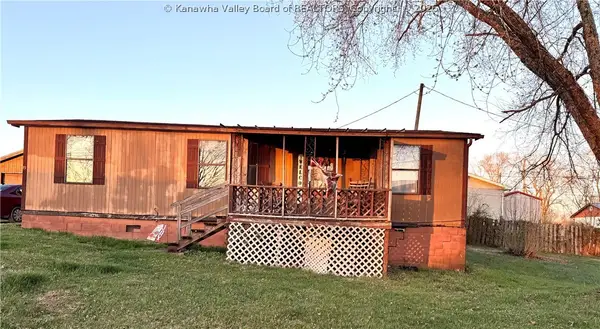 19 Lee Circle, Hurricane, WV 25526