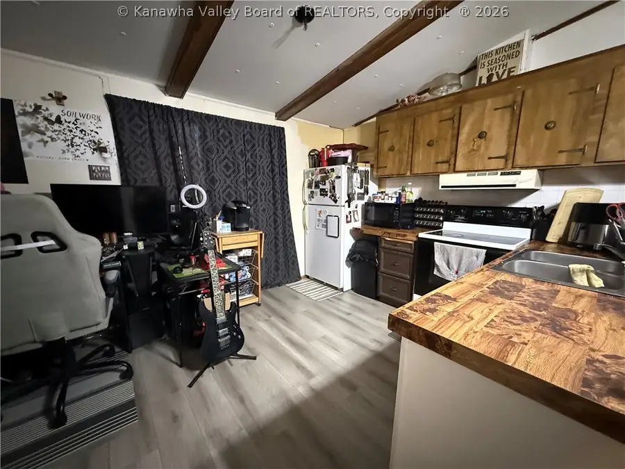 19 Lee Circle, Hurricane, WV 25526 - #3